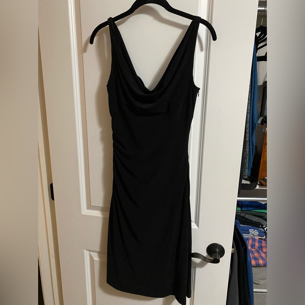 WHITE HOUSE BLACK MARKET Size 2 Black Knit Stretch perfect LBD